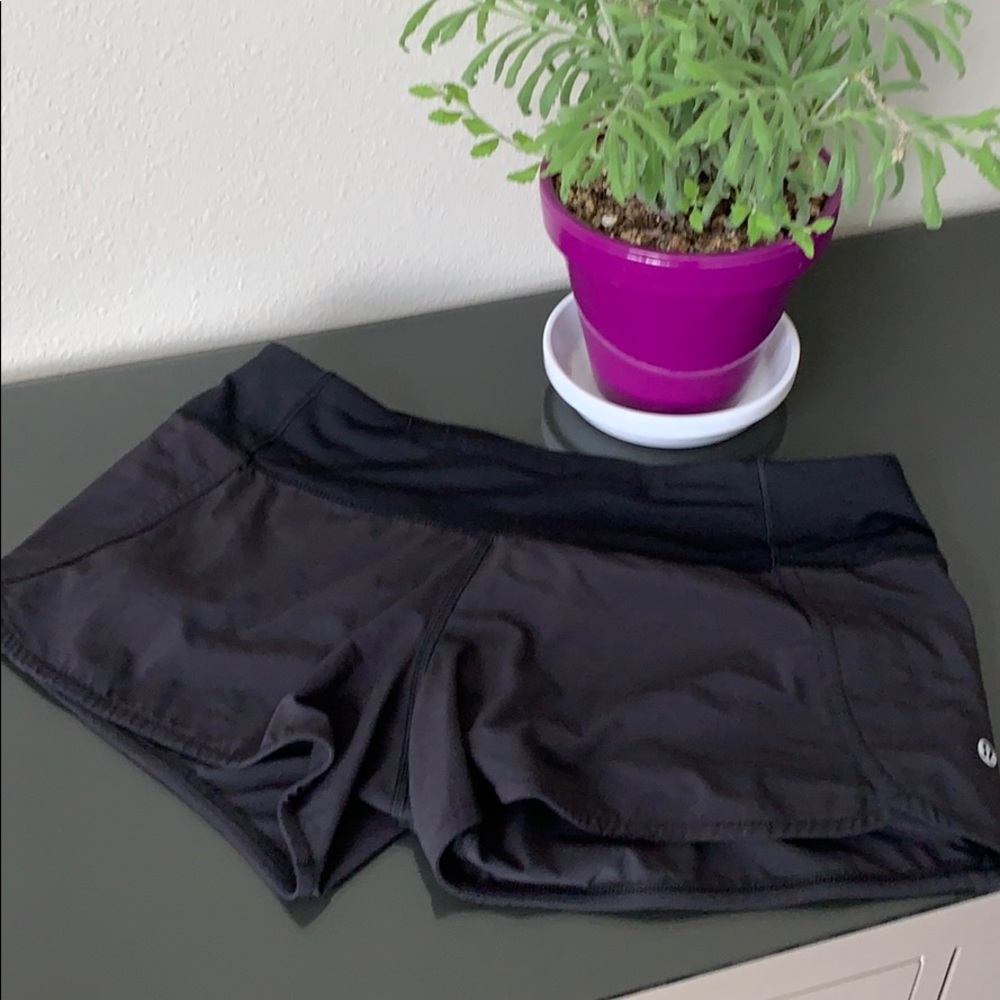 Lululemon black shorts